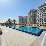 Serene 1Br Apt With Gym & Pool