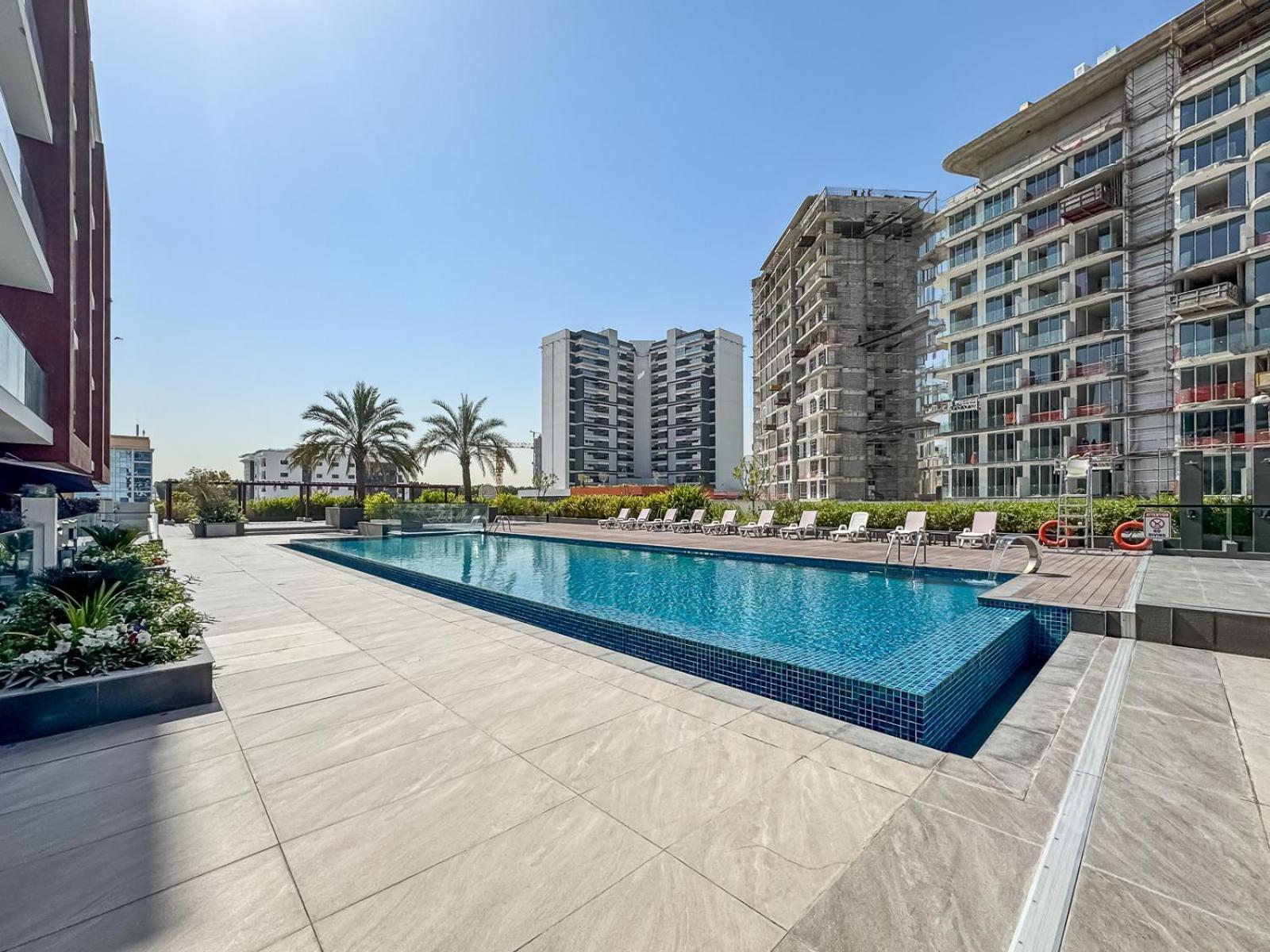 Serene 1br With Gym & Pool Dubai