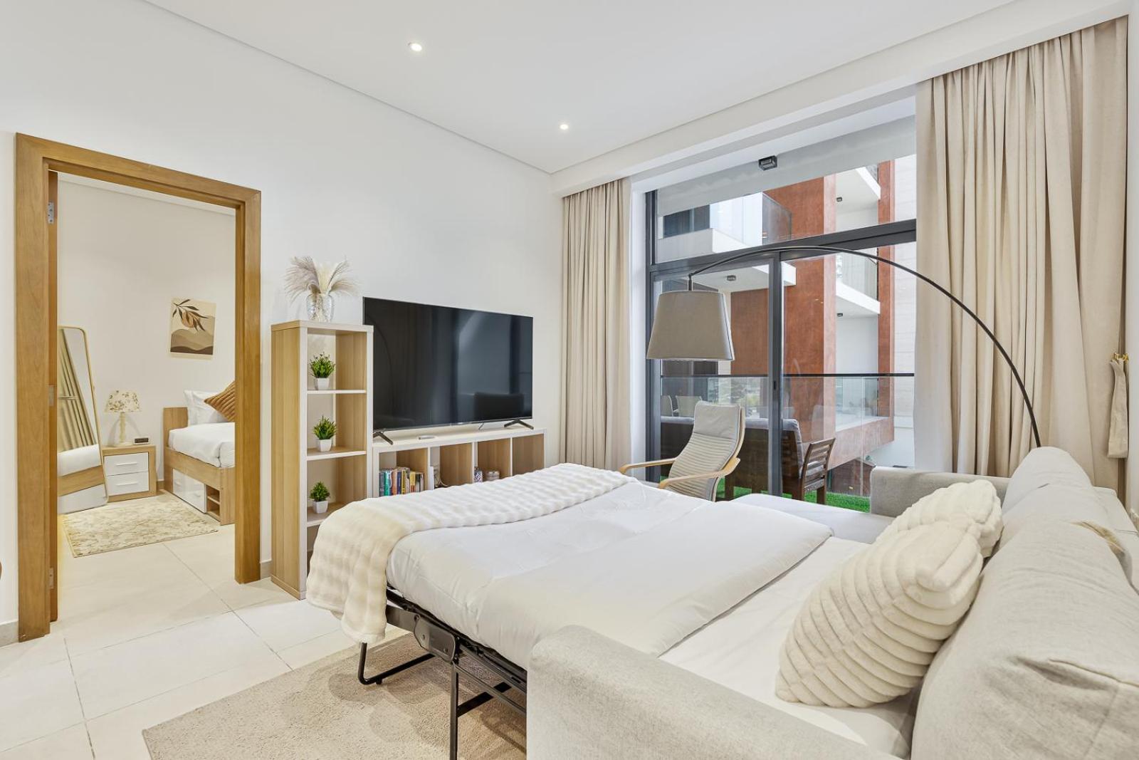Serene 1br With Gym & Pool * Dubai