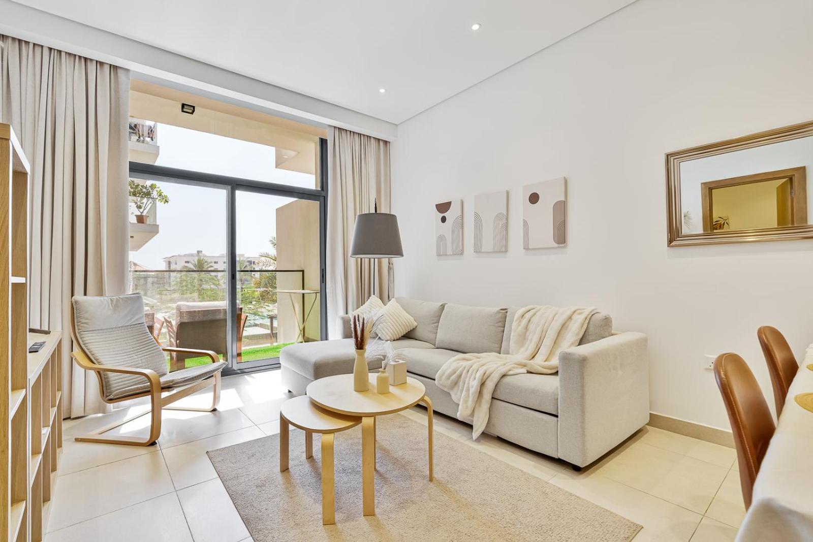 Serene 1br With Gym & Pool