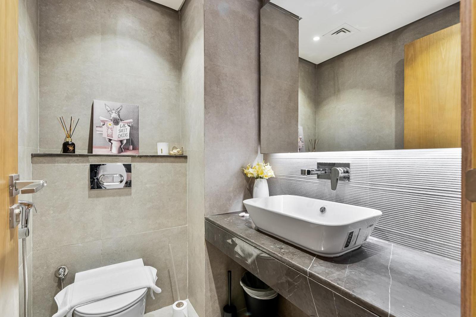 Serene 1br With Gym & Pool Apartment